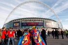 Ale popořadě. Finále se hrálo v londýnském Wembley, takže Manchester měl přeci jen o něco "domáčtější" prostředí než Barca.