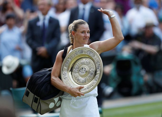 Angelique Kerberová ve finále Wimbledonu 2018