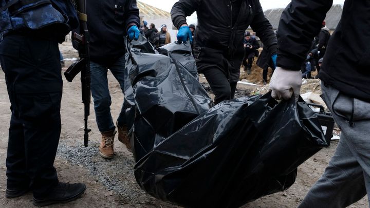 Nové důkazy dokládají zabíjení v Buči. Deník zveřejnil videa s ruskými vojáky; Zdroj foto: ČTK