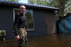 Podivný úkaz u Záporoží. Nikdo neví, co tam Rusové dělají, tvrdí po potopě místní