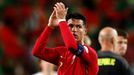 Cristiano Ronaldo zdraví fanoušky po zápase Ligy národů Portugalsko - Česko