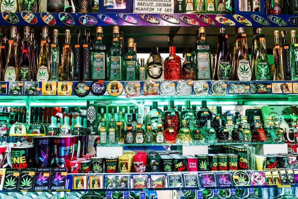 Praha alkohol suvenýry obchod absint