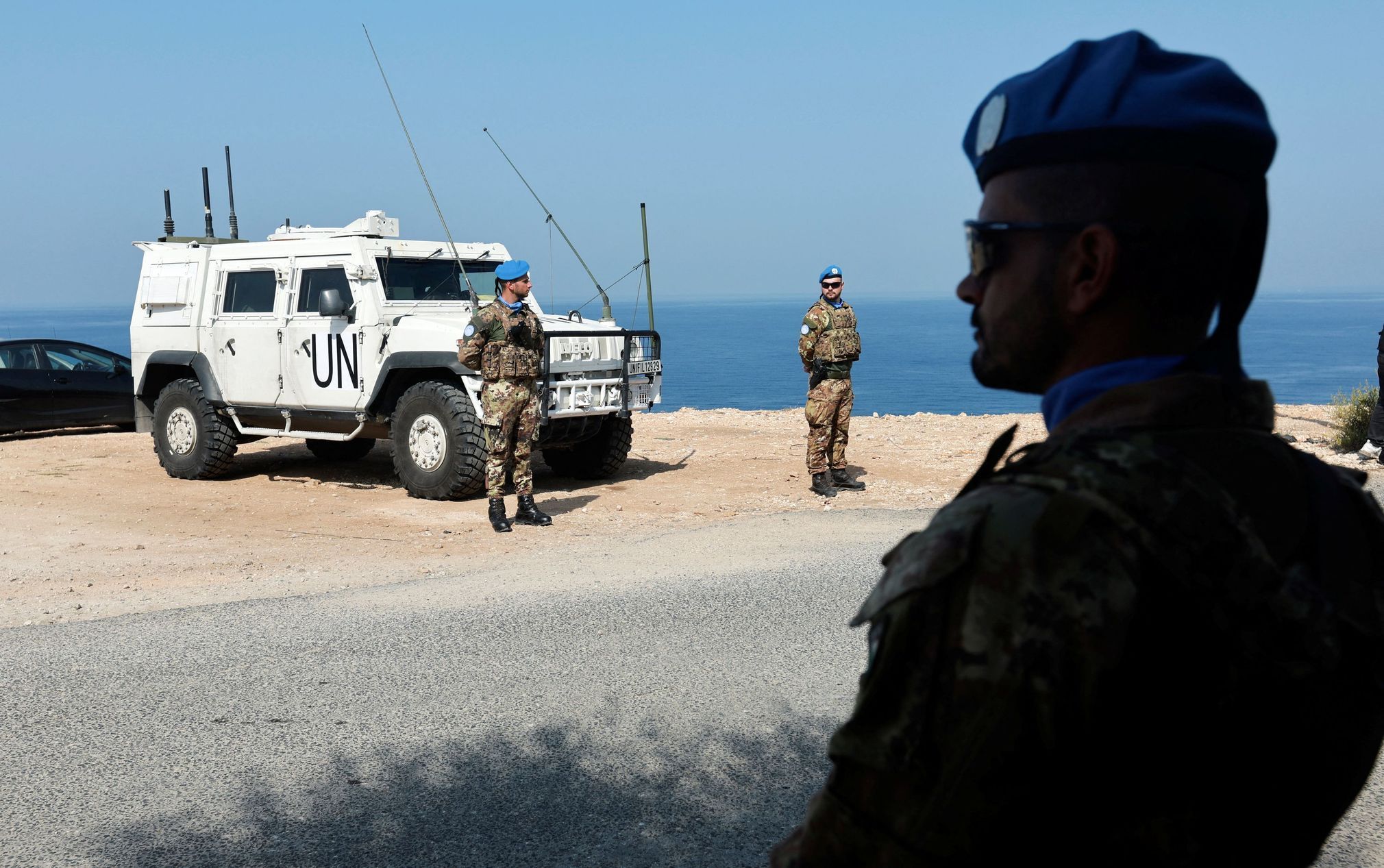 Příslušníci mírových sil OSN v Nákuře na libanonsko-izraelské hranici.
