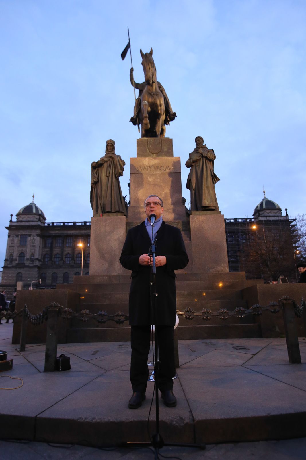 Demonstrace proti Babišovi a oligarchům - Václavské náměstí