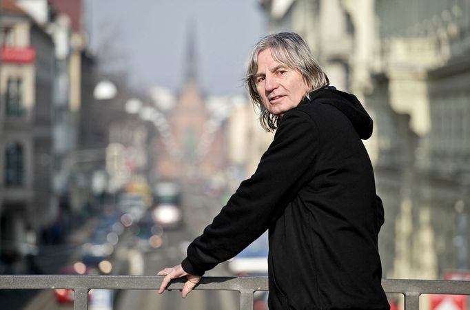 Brněnský rocker Pavel Váně, kapelník Progres 2 a bývalý člen skupin Synkopy 61, Collegium Musicum nebo Atlantis.