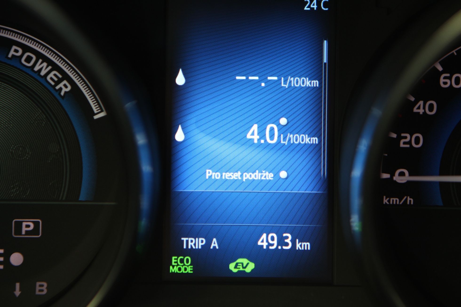 Toyota Auris TS hybrid  - spotřeba město