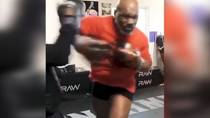 Mike Tyson během tréninku.
