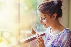 Horoskop na duben 2018: Bude se vám dařit v práci či vztazích?