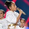Show Super Bowlu ovládla 11ti letá dcera Jennifer Lopez