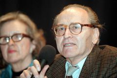 Zemřel sociolog a levicový filozof Rudolf Battěk