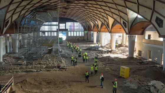 Foto: Průmyslový palác je vykostěný, totální rekonstrukce za 2,6 miliardy je v běhu