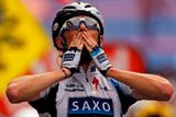 Lucemburský Cyklista Fränk Schleck se před Arsmtrongem stal zatím posledním velkým jménem, které uvízlo v baňkách antidopingových komisařů. Dvaatřicetiletý zkušený cyklista, který kvůli pozitivnímu vzorku odstoupil z letošní Tour de France, ovšem jakékoliv vědomé užití diuretik, jež byly v jeho moči nalezeny, popírá.