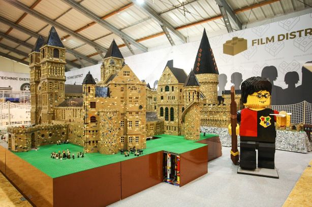 Brick Republic – Bradavice a Harry Potter, vůbec největší stavba výstavy