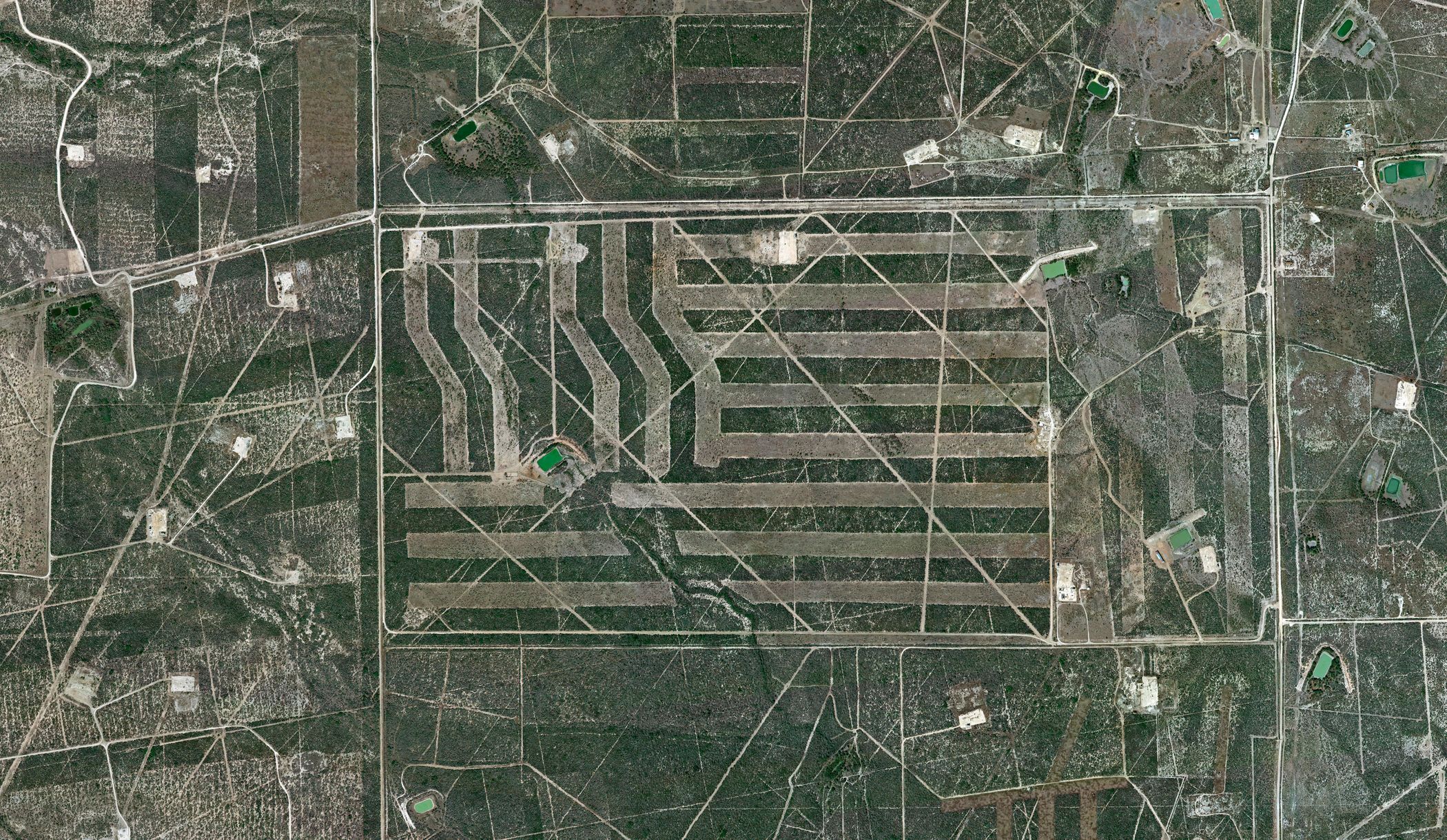 Mishka Henner, výstava, Galerie Fotografic, Praha