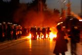 Alexis Grigoropulos patřil ke skupině asi třiceti mladých lidí, kteří 6. prosince 2008 házeli kamení a různé předměty na policejní vůz, jenž hlídkoval v aténské čtvrti Exarchia.
