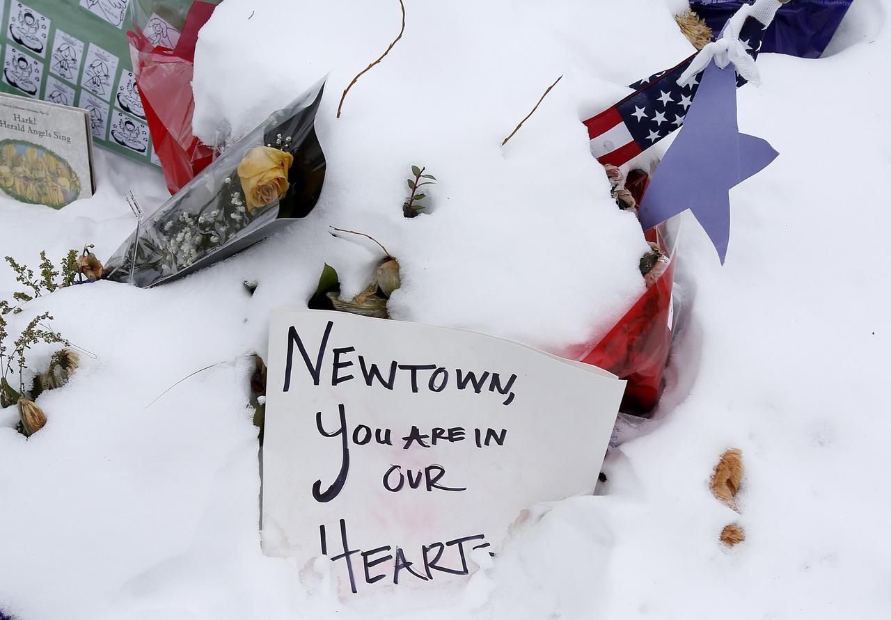 newtown - usa - sandy hook - leden 2013
