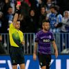 Fotbal, Liga mistrů, Málaga - Porto: Nicola Rizzoli dává červenou kartu - Steve Defour