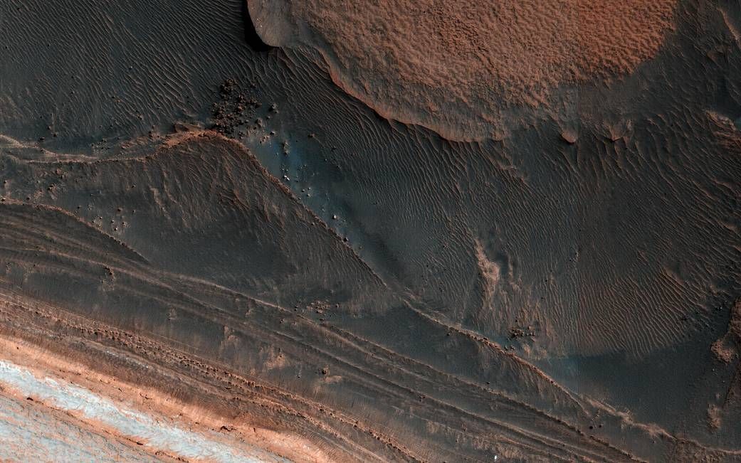 Fotogalerie / Fascinující pohledy na povrch Marsu / NASA / 23