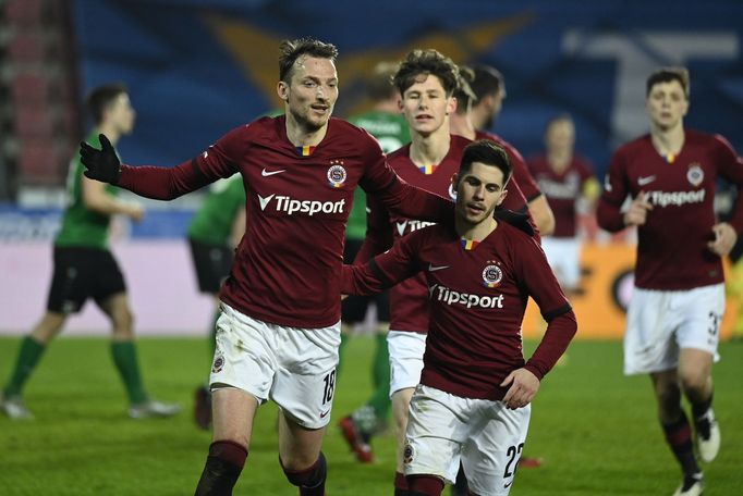 21. kolo Fortuna:Ligy 2020/21, Sparta - Příbram: Libor Kozák, Martin Vitík a Srdjan Plavšič se radují z gólu.