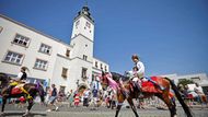 Jízda králů se na Slováckém roku objevila poprvé v roce 1956. Od té doby se jí účastnilo několik generací chlapců a mužů ze Skoronic.