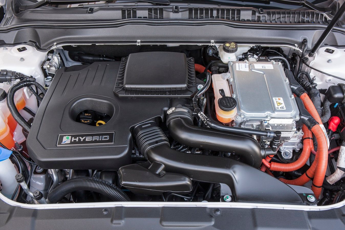 Ford Mondeo hybrid - pohonné ústrojí