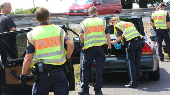 V Německu zadrželi řidiče, který z Česka pašoval čtyři arménské migranty