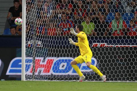 Plzeň - Hearts 1:0. V nastaveném čase padl vlastní gól