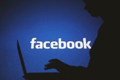 Ať Facebook platí za články, chtějí i politici v EU. Austrálie teď udělala první krok