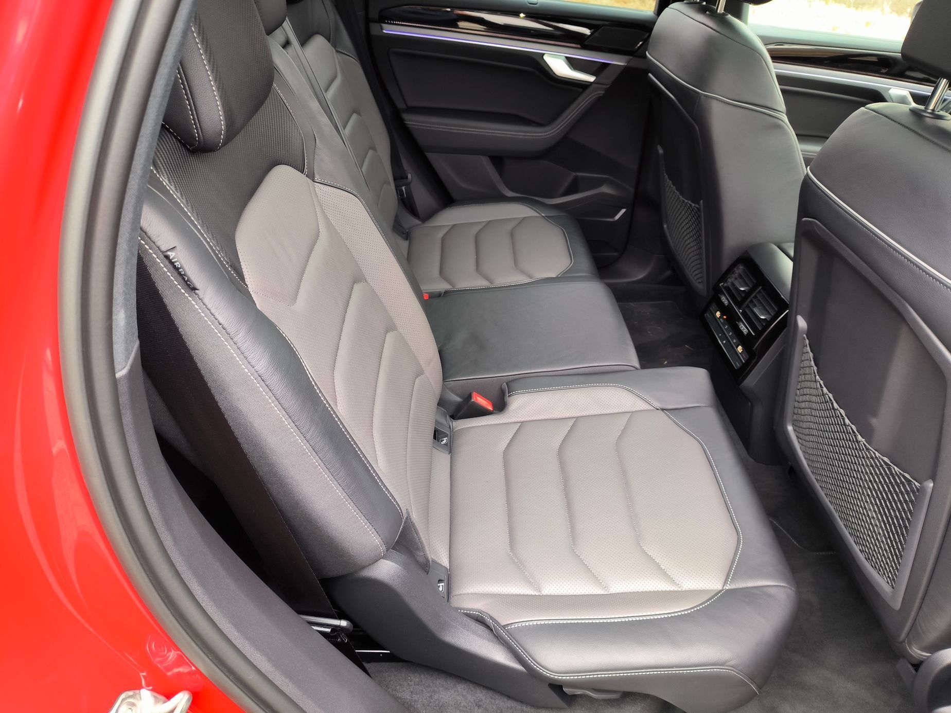 Volkswagen Touareg R Line 2024