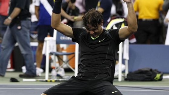 Finále US Open: Nadal lámal rekordy, Djokovič rakety