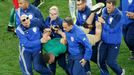 Euro 2016, Polsko-Portugalsko: portugalský výtržník na hřišti