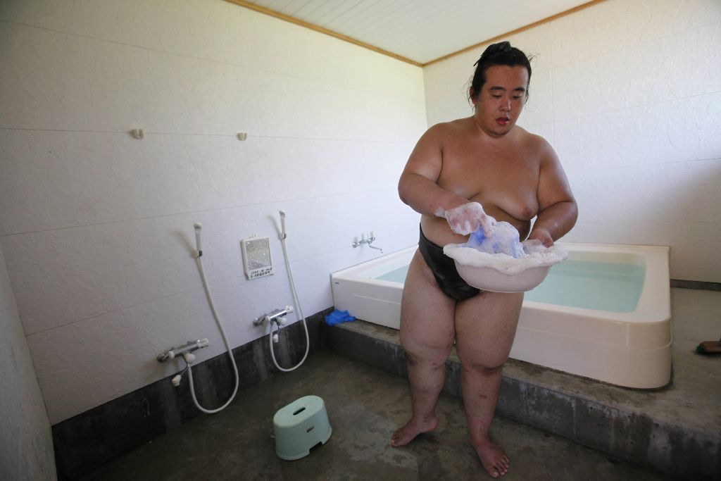 Japonští sumo na "letním táboře"