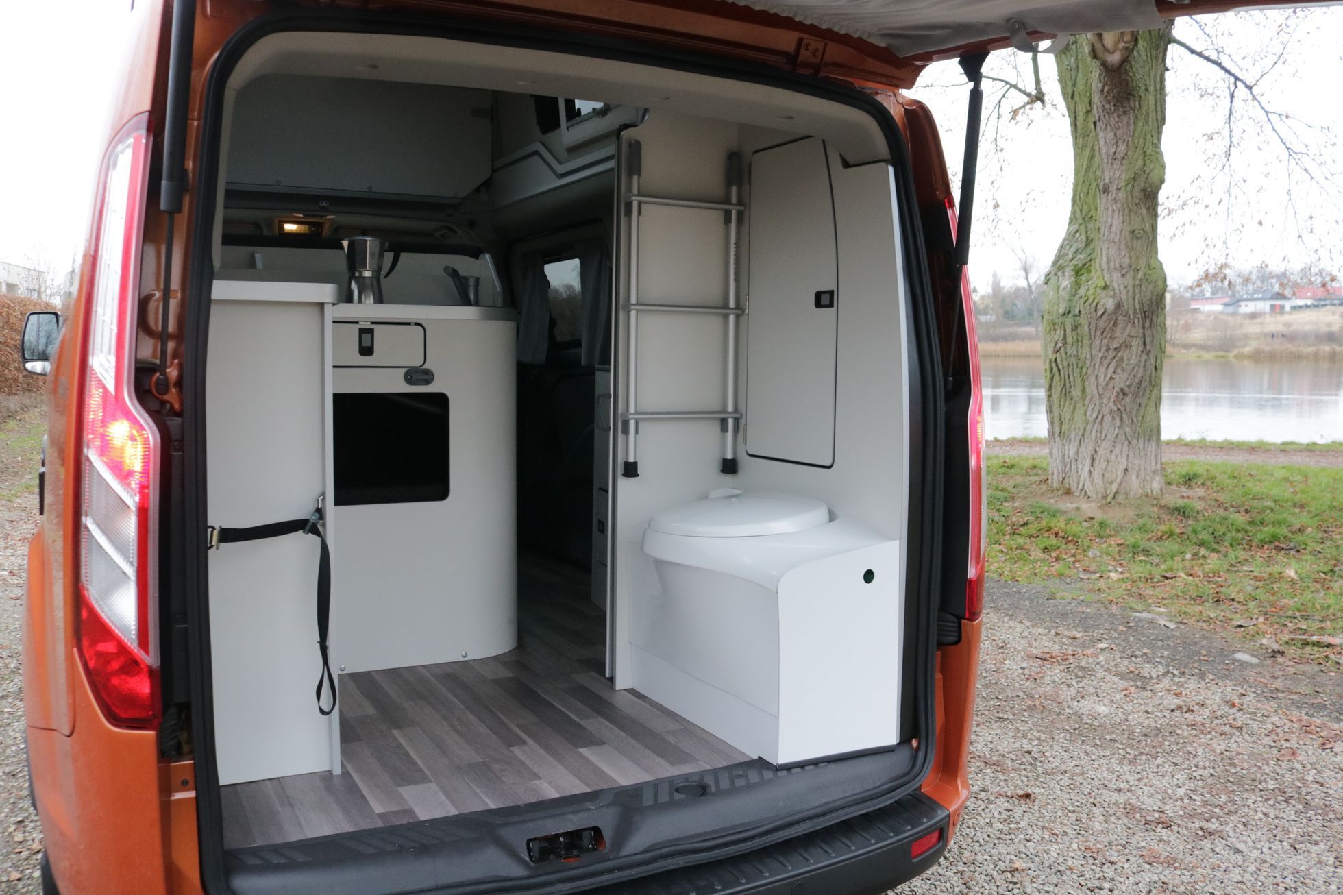 Ford Transit Custom Nugget obytňák