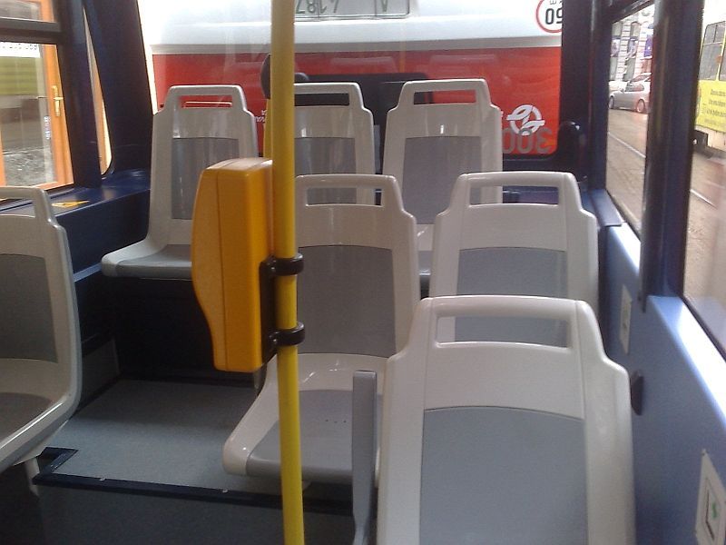 Praha představila první elektrobus, který bude jezdit centrem města