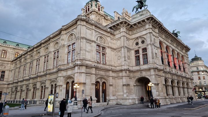 Rakouský velvyslanec "řádil" na sadomasochistickém blogu. Často i během pracovní doby; Zdroj foto: Jan Matoušek