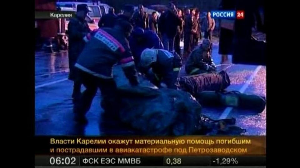 V Rusku spadlo letadlo a vzplálo, mrtvých je 44