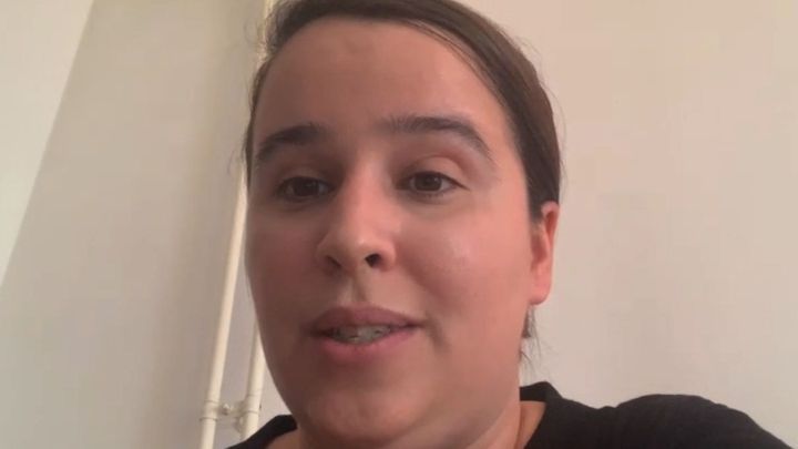 Srbsko jako covidový "zázrak"? Nemocnice jsou plné, lidé věří drbům, říká novinářka