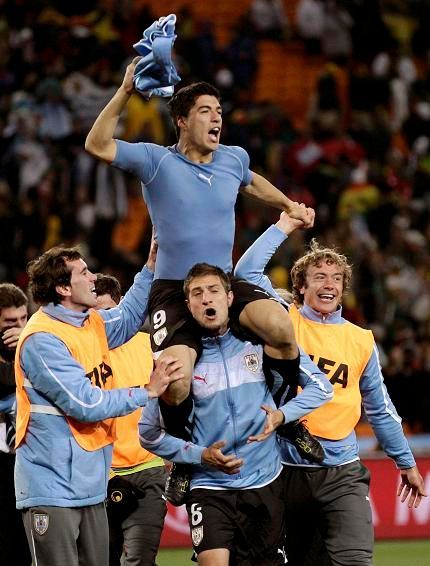 Uruguay: Suarez ruka