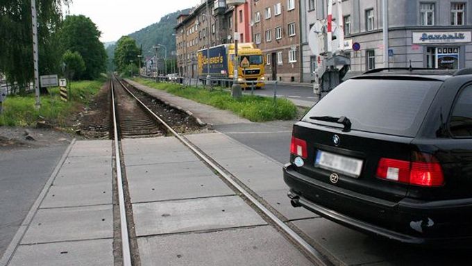 Železniční trať z Děčína do Oldřichova u Duchcova ze dne na den přestala vyhovovat technickým požadavkům