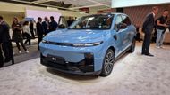 Zatím však sází značka částečně vlastněná Stellantisem hlavně na SUV. Novinkou je 4,5 metru dlouhý model B10 s dojezdem 361 nebo 434 kilometrů podle baterie.