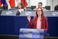 Šmírovací Chat Control prošel. Gregorová varuje před nebezpečím "salámové metody"