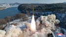 Nedávný test severokorejské hypersonické rakety. Kimův režim zbrojí a testuje na plné obrátky.