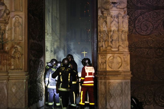 Požár katedrály Notre-Dame.