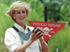 Diana vedla po celém světě kampaň proti nášlapným minám.