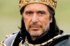 Pel Mel: Al Pacino i Hopkins budou hrát Krále Leara