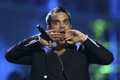 Robbie Williams vystoupil ve 23 zemích. Naráz