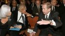 Elie Wiesel a Václav Havel na zahájení desáté konference Fórum 2000.