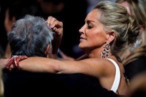 Filmové hvězdy vybraly v Cannes na boj s AIDS přes 650 milionů korun