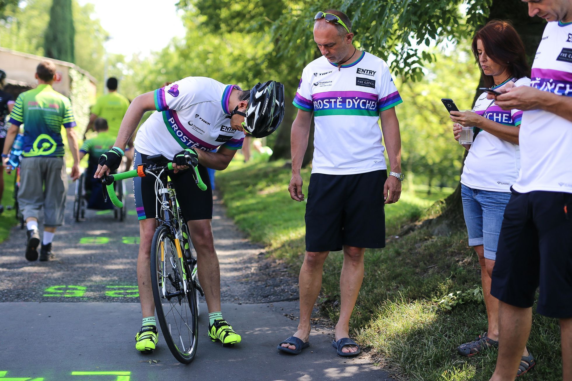 Handy cyklo maraton - start, Cesta za snem, tým Sananim a Bronec