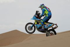 Engel obsadil na Rallye Dakar životní patnácté místo, motocyklistům vládl Price